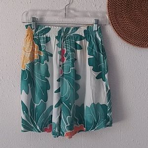 🌺VTG rayon hi rise tropical print shorts